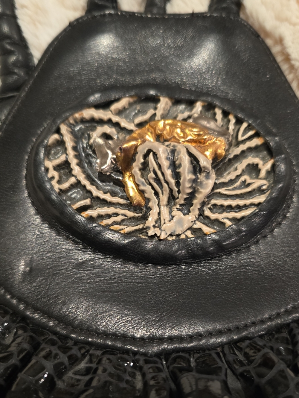Limar Designs, Oceanside, California. Black Patent Croc-Textured, Shoulder Bag - Picture 2 of 10
